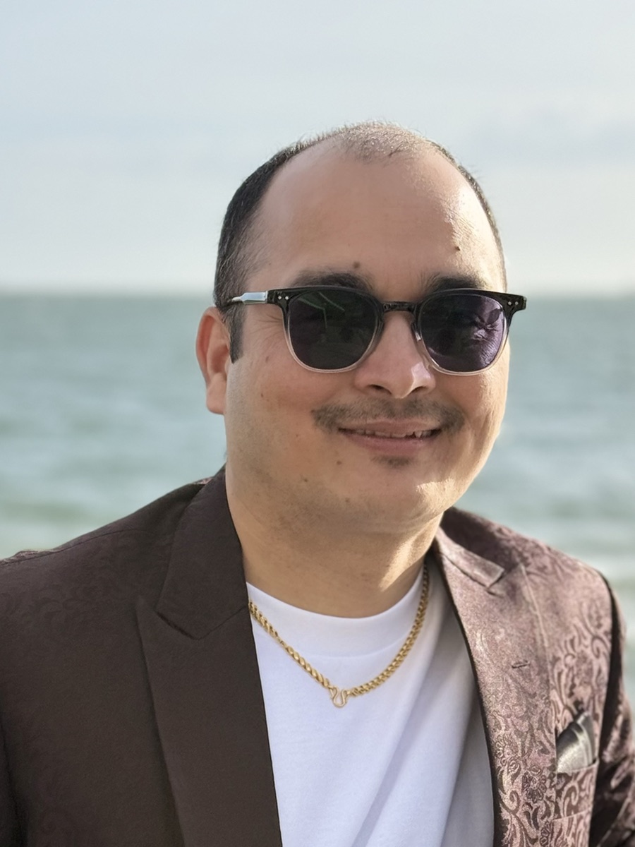 Alok, Founder of AARI GROUP
